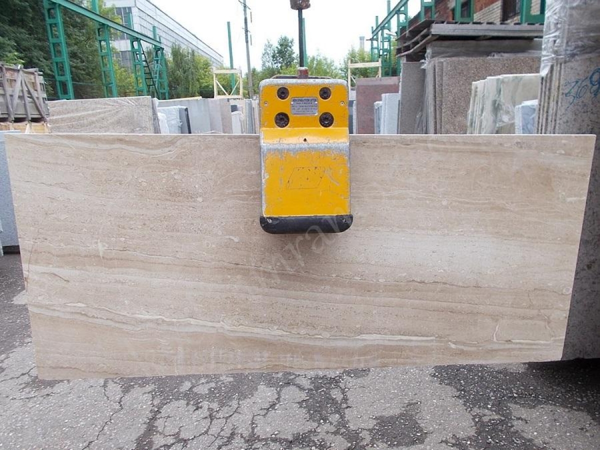 Дайно Реале бело бежевый светлый мрамор из Италии